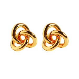 Minimalistische, geometrische Creolen mit drei verschlungenen Ringen in Goldoptik