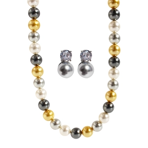 Set collana e orecchini di perle multicolori con perle tonde e lucenti