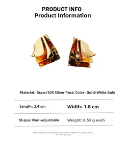 Detaillierte Größenangaben für goldene geometrische, mehrlagige Spiegel-Ohrringe