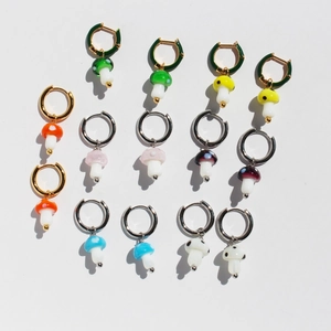 Orecchini a Goccia a Forma di Fungo a Pois in Smalto Fatto a Mano per Donna in Ottone Placcato Oro Gioielli Colorati