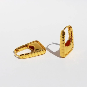 24K Gold Plated Brass Square Bag Earrings For Women Niche Design Ribbed Texture Miniature Tote Bag Huggie Earrings Fashion Jewelry