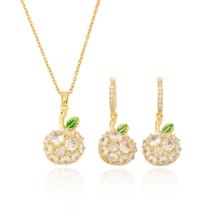 Parure bijoux pomme dorée avec cristaux et feuilles vertes collier et boucles d'oreilles