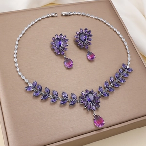 Parure De Bijoux Femme Fleur En Zircon Violet Collier Et Boucles D'oreilles Goutte En Acier Titane