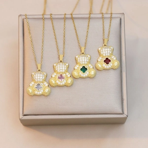 Collier Pendentif Ours Acier Titane Zircon Motif Trèfle À Quatre Feuilles Bijoux Scintillants Accessoire Mode Femme
