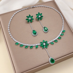Elegant Emerald Green Zircon Flower Necklace And Earrings Jewelry Set For Women Wedding Party Luxury Floral Accessories