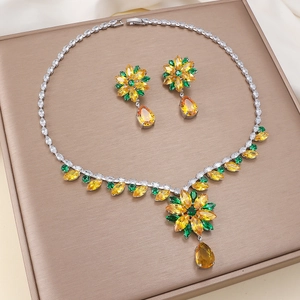 Bijoux Collier Et Boucles D'oreilles Fleurs Avec Zircon Jaune Vert Acier Titane Cuivre Pour Femmes