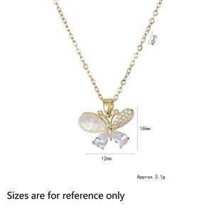 Collier papillon doré avec ailes en opale et incrustation de zircons, pendentif 18mm