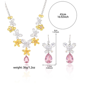 Parure collier papillon rose avec boucles d'oreilles en zircon et détails de strass