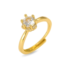 Bague ajustable dorée ornée d'un grand zircon rond serti dans une monture couronne à six griffes
