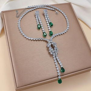 Emerald Green Water Drop Zircon Necklace And Earrings Elegant Pear Cut Tassel Titanium Steel Copper Jewelry For Women Banquet