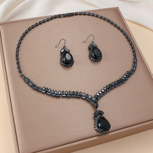 Black Zircon Tulip Necklace Earrings Jewelry Vintage Waterdrop Pendant Clavicle Chain Elegant Women
