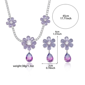 Lila Blumen Halskette und Ohrring Set mit Zirkonia-Kristallen und Maßangaben