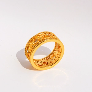 Bague vintage feuilles évidées en laiton plaqué or avec pierres de zircon