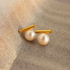 French Retro Round Artificial Pearl Stud Earrings With Copper Bar And Silver Earring Post Minimalist Geometric Jewelry For Women
