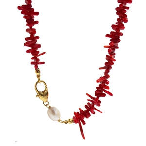 Irregular red coral beads necklace with freshwater pearl and golden heart lobster clasp