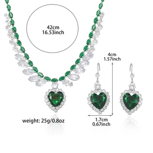Schmuckset mit grünen Herz-Zirkonia-Anhängern, Halskette und Ohrringen für Damen