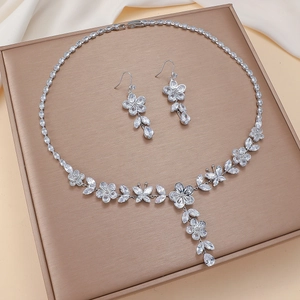 Collier Et Boucles D'oreilles Papillon Fleur Zircon Acier Inoxydable Cuivre Élégant Mariée Fête Couleur Argent Brillant Femmes