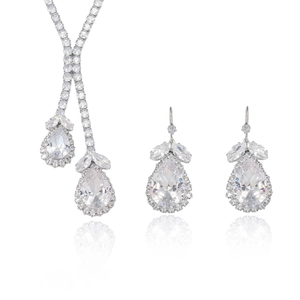 Mode-Set mit Zirkon-Tulpenhalskette und Ohrringen mit Birnenschliff in Silberoptik