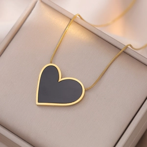 Asymmetric Black Heart Pendant Necklace Gold Color Stainless Steel Snake Chain Minimalist Fashion Jewelry For Women