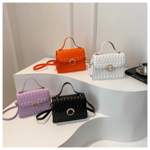 Women's Quilted Shoulder Bag PU Leather Small Square Crossbody Bag Artificial Pearl Buckle Golden Ring Elegant Handbag Daily Fashion Satchel