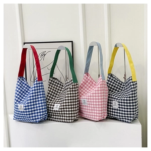 Sacs seau à carreaux chics en quatre couleurs avec étiquette de marque EMIS élégante