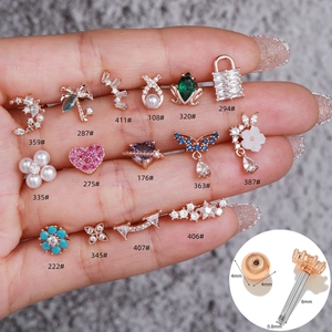 Minimalistische 18K Roségold Zirkon Blumen-Knorpelohrringe mit 0,8 mm Schraubverschluss Stab