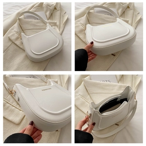 Dettagli della borsa hobo in pelle PU bianca con finiture dorate e tasca interna
