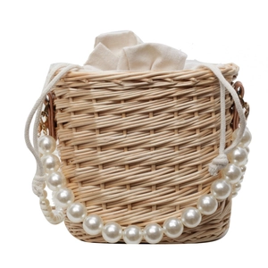 Sac seau en paille avec poignée en perles élégante et doublure intérieure à cordon