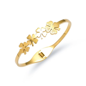 Gouden klaverarmband van roestvrij staal met gepolijste afwerking en scharniersluiting