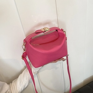 Fashion PU Leather Women Handbag With Embossed Letters Metal Lock Shoulder Bag Small Casual Crossbody Satchel For Daily Use