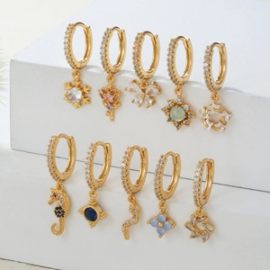 Orecchini a Cerchio Pendenti con Zirconi Cavalluccio Marino Serpente Farfalla in Ottone Placcato Oro Argento Gioielli Donna