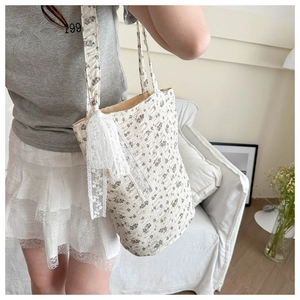 Grand sac cabas floral en coton avec nœud en dentelle et motif imprimé d'été