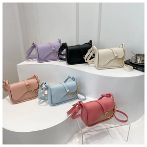 Women Wave Edge PU Leather Shoulder Bag Solid Color Elegant Gold Chain Decor Small Square Crossbody Bag