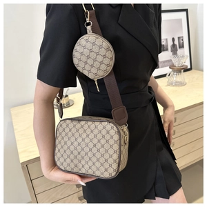 Women's plaid crossbody bag set with wide strap and mini coin purse in retro style