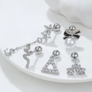 5-teiliges silbernes Edelstahl Ohrring-Set mit Schlangen-, Schneeflocken- und Bogenmotiv