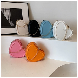 Mode Damen PU Leder Herzförmige Umhängetasche Süße Einfarbige Kette Schultertasche Casual Box Handtasche Für Valentinstag Alltag