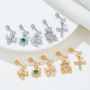 10er-Set Ohrstecker in Gold und Silber mit Biene, Blume und Bären-Designs aus Stahl