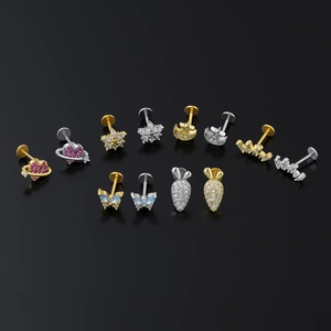 Set di piercing labbro e cartilagine in acciaio con zirconi a forma di cuore e stella