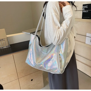 Chic silver holographic tote bag with large capacity and stylish metallic finish for women