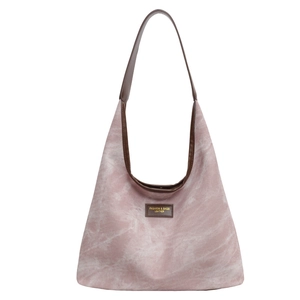 Sac fourre-tout en toile marbrée rose avec anses en cuir marron et accents vintage