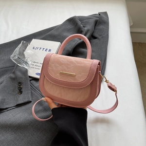 Women Simple PU Leather Saddle Bag With Gold Hardware Marble Texture Flap Fashion Shoulder Crossbody Handbag For Daily Work