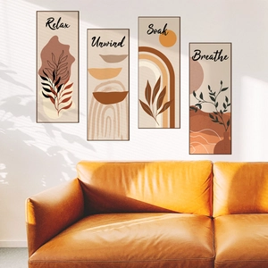 Détail de quatre stickers muraux bohèmes avec lettrage Relax Unwind Soak et Breathe