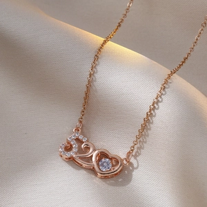 Titanium Steel Heart Pendant Necklace Moving Zircon Rhinestone Romantic Jewelry For Women