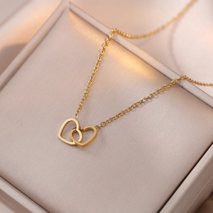 Interlocking Hearts Pendant Necklace Stainless Steel Minimalist Elegant Clavicle Chain Jewelry For Women