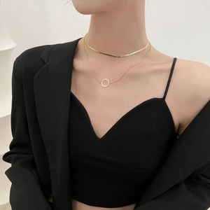 Collana Minimalista a Doppio Strato in Acciaio al Titanio Con Pendente Rotondo Placcato Oro Rosa 18K Per Donna Gioielli
