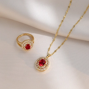 Collier À La Mode En Acier Inoxydable Plaqué Or Pendentif Zircon Rouge Ovale Micro Pavé Bijoux Luxe Femmes