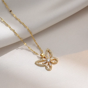 Collier Pendentif Papillon Acier Inoxydable Zircons Brillants Chaîne De Clavicule Pour Femmes Bijoux Mode