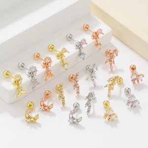 Clous d'oreilles cœur et étoile plaqués or 18K avec zircons et fermoir à visser
