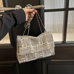 Women Vintage Geometric Woven Fabric Shoulder Bag Flap Crossbody Purse With Metal Chain Strap Retro Casual Chic
