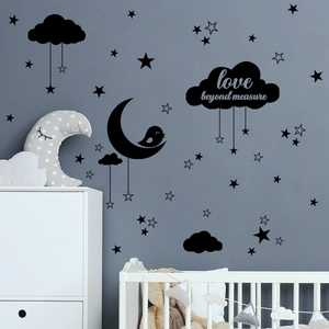 Détails des stickers muraux lune et nuages noirs avec citation Love Beyond Measure